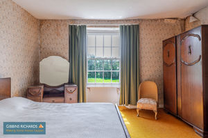 Bedroom- click for photo gallery